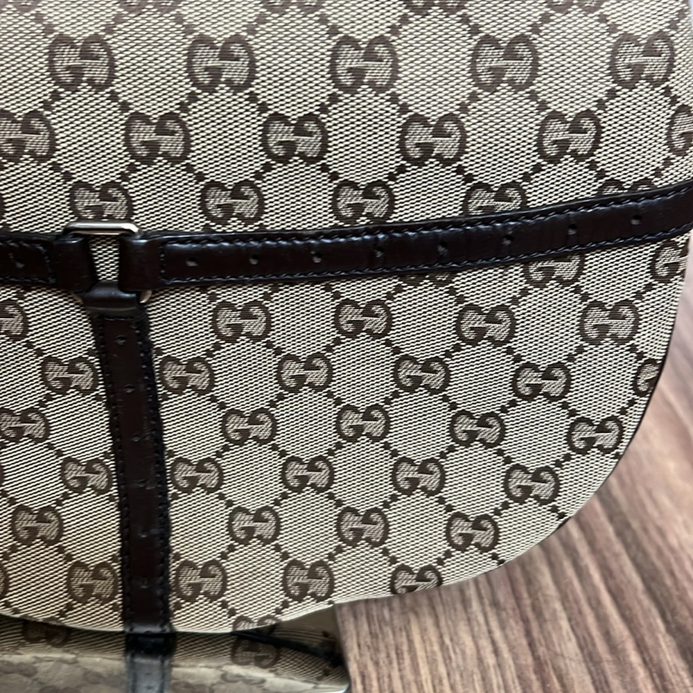 A226 - 💯 % authentic Gucci shoulder bag - Picture 10 of 16